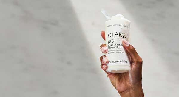 Olaplex N&deg;5P Blonde Enhancer Toning Apr&egrave;s-shampooing